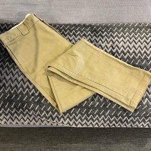Men’s Dickie’s tan khaki pants 33X34